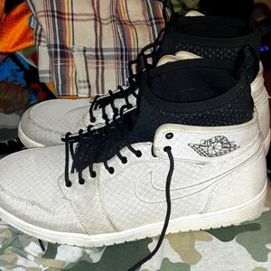 JORDAN 1 SIZE 13 NRMINT CONDITION